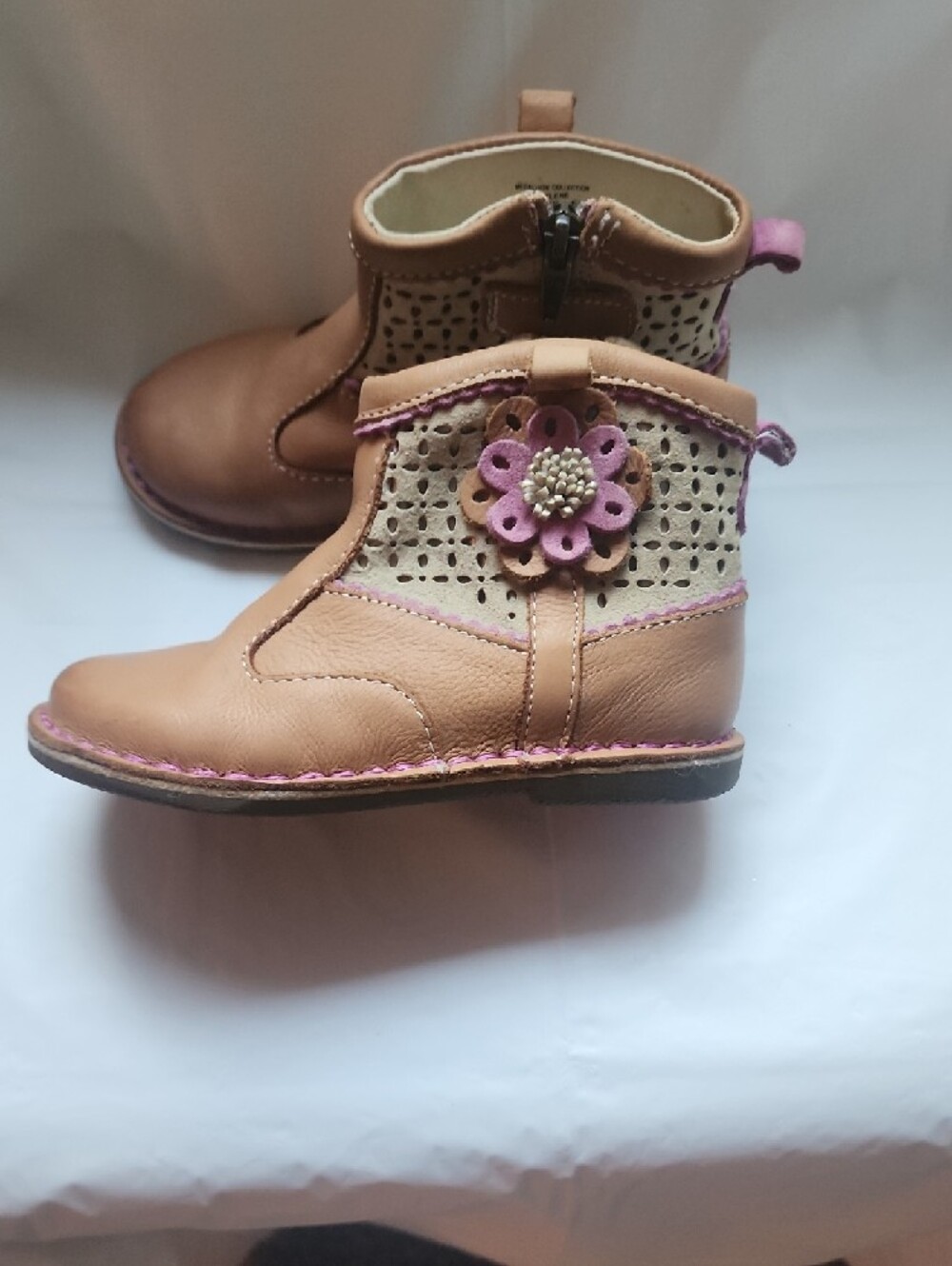 Stride Rite Brown Leather Ankle Boots with Pink Trim - Picture 4 of 7